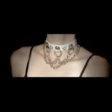 Load image into Gallery viewer, Vegan Collar with Chains and Rhinestones